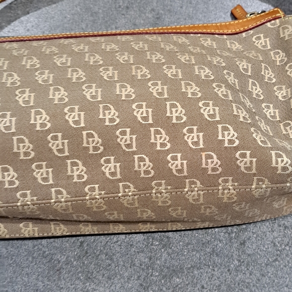Dooney&Bourke Shoulder Bag - Picture 10 of 14
